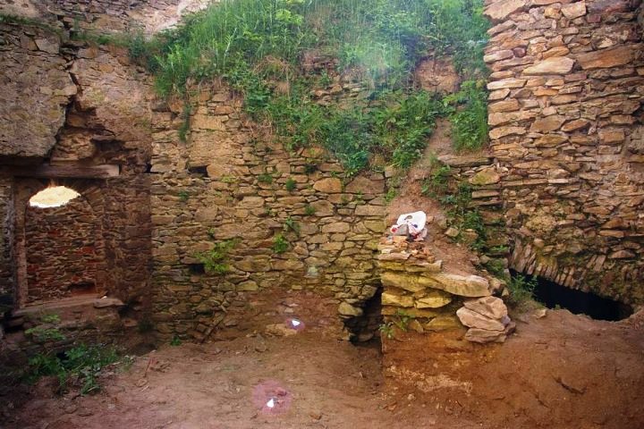 Sicht auf Stebepfeiler zum Renaissancetarkt  � M. Wurth 2010