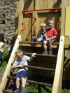 Ferienspiel Kollmitz 2011- der neue Kinderspielplatz wird erobert